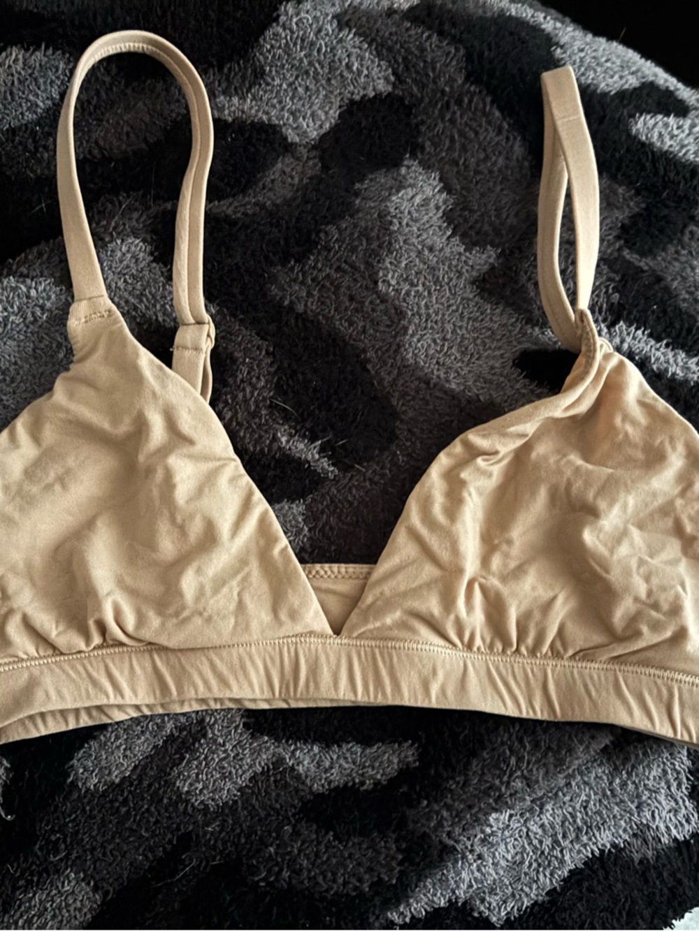 Skims fits everyone triangle bralette